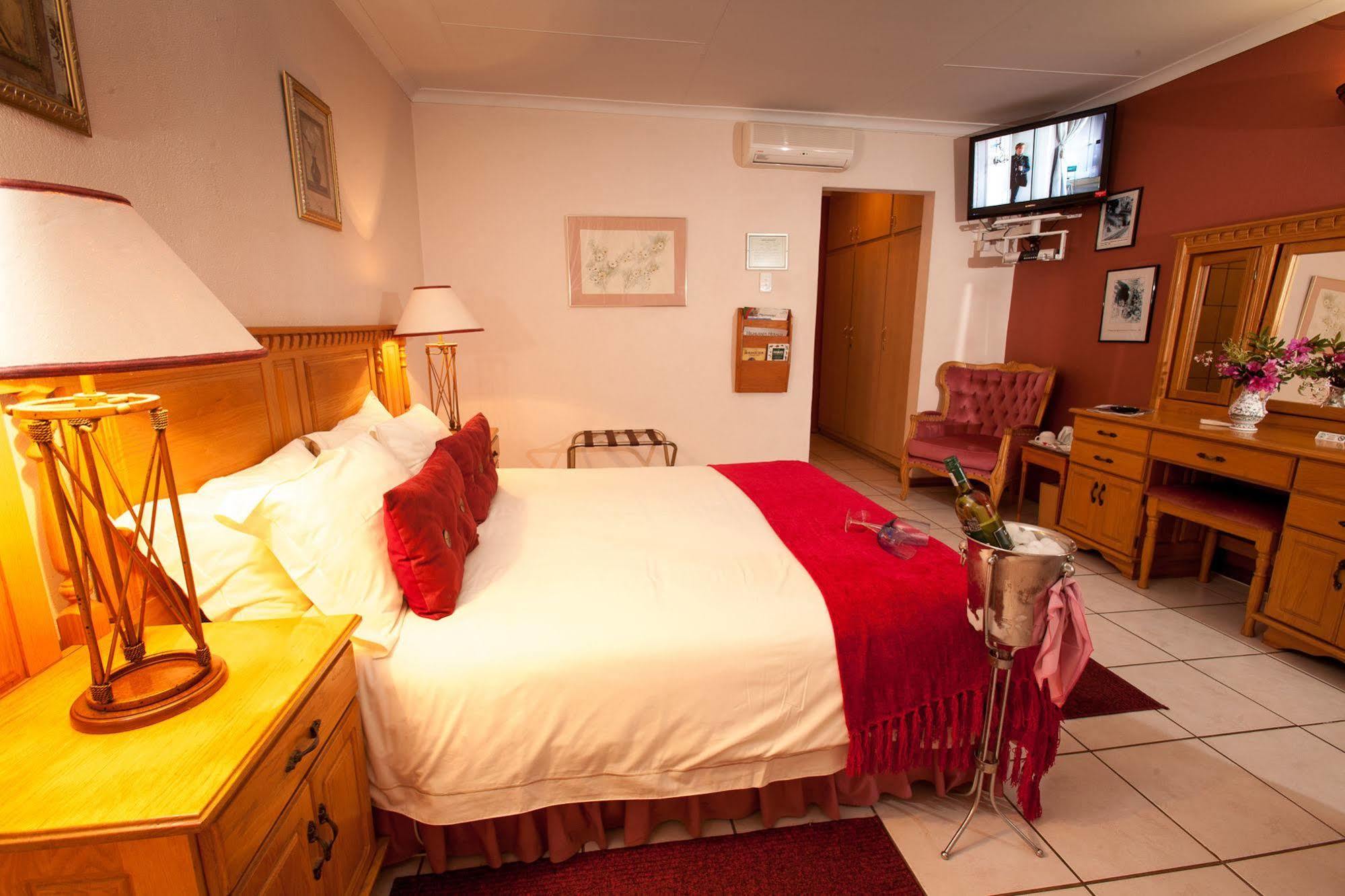 Shamrock Arms Guest Lodge Waterval Boven Buitenkant foto
